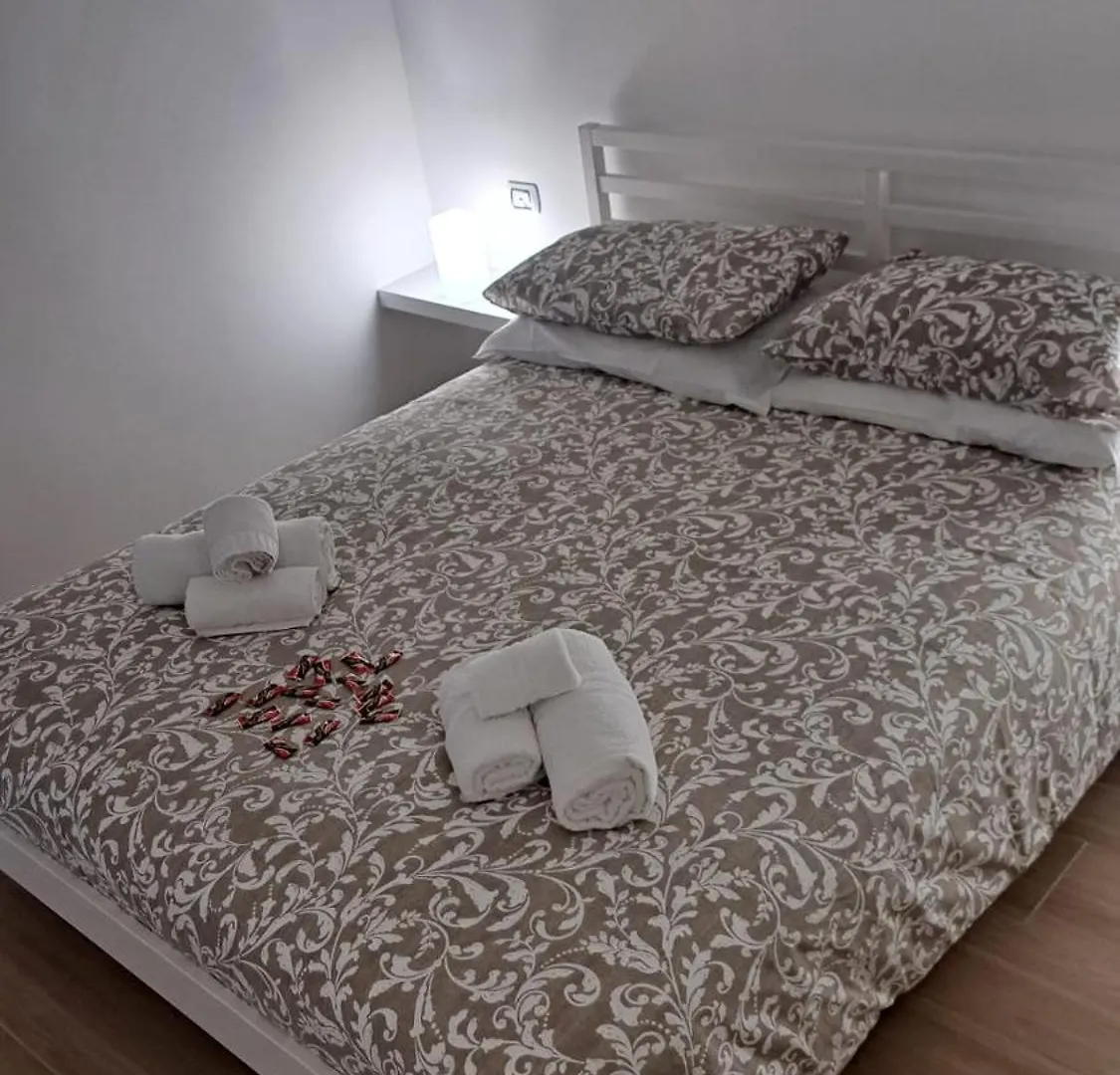 Rione Sanita House - Nobilta Apartment Naples 0*,